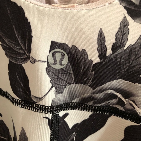 Lululemon aria tank in brisk bloom black/white - Picture 4 of 13